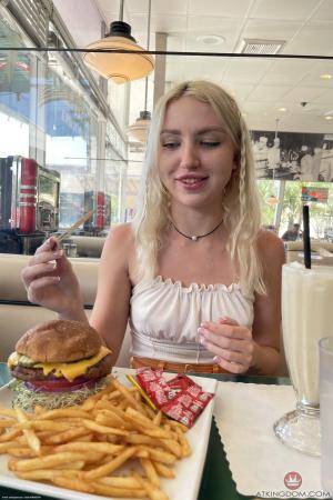 Original 2000 px/ 3000 px