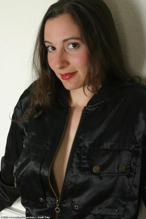 Original 682 px/ 1024 px