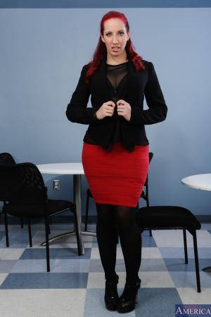 Original 887 px/ 1331 px