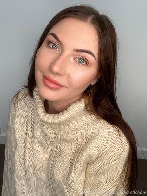 Original 768 px/ 1024 px