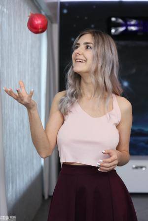 Original 3195 px/ 4792 px