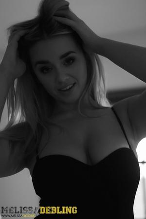 Original 682 px/ 1024 px