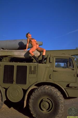 Original 683 px/ 1024 px