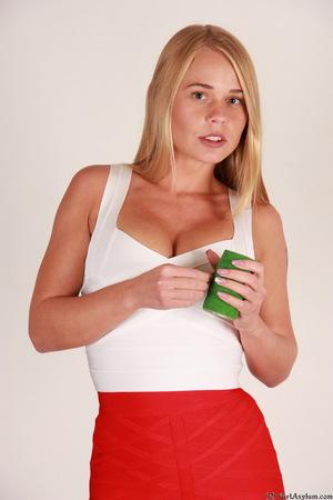 Original 853 px/ 1280 px