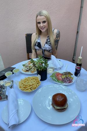 Original 2000 px/ 3000 px