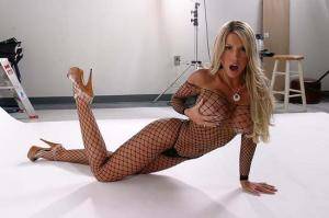 Original 550 px/ 366 px