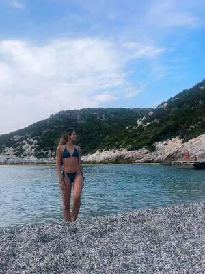 Original 640 px/ 853 px