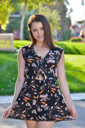 Original 852 px/ 1280 px