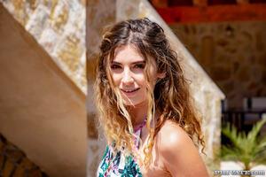 Original 1600 px/ 1067 px