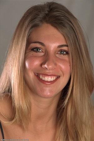 Original 682 px/ 1024 px