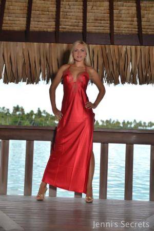 Original 683 px/ 1023 px