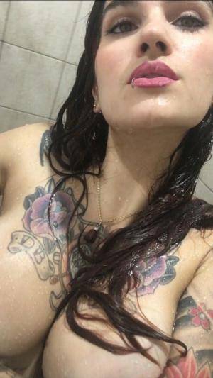 Original 562 px/ 999 px