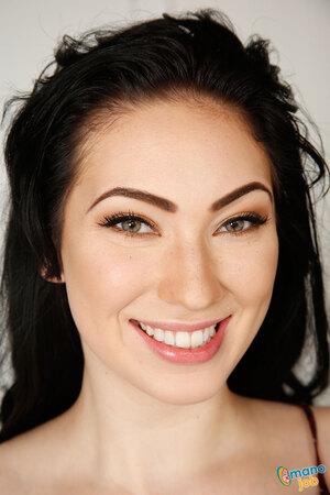 Aria Alexander - Fill My Hands