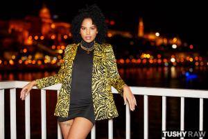 Original 3000 px/ 2000 px