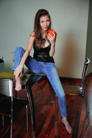 Original 2883 px/ 4324 px