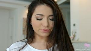 Original 1280 px/ 720 px