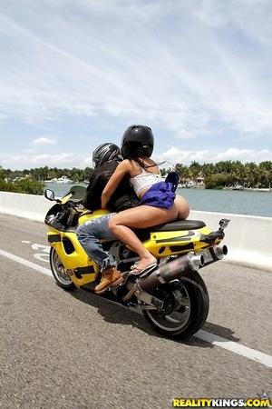 Original 600 px/ 900 px