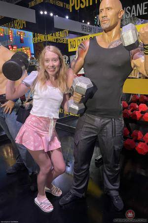 Original 2000 px/ 3000 px