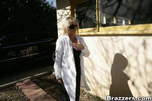 Original 900 px/ 600 px