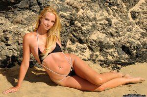 Original 3000 px/ 1993 px