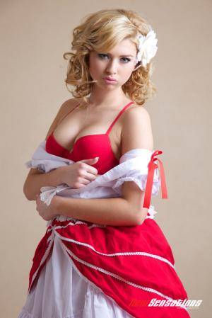 Original 683 px/ 1024 px