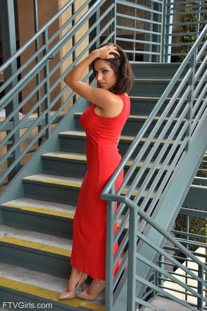 Original 1067 px/ 1600 px