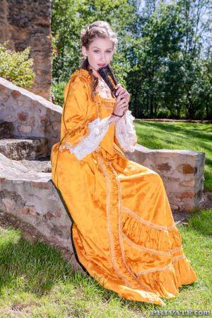 Original 1067 px/ 1600 px