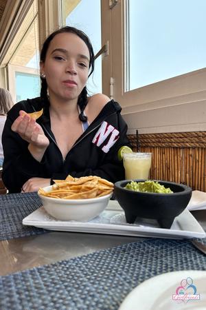 Original 2000 px/ 3000 px