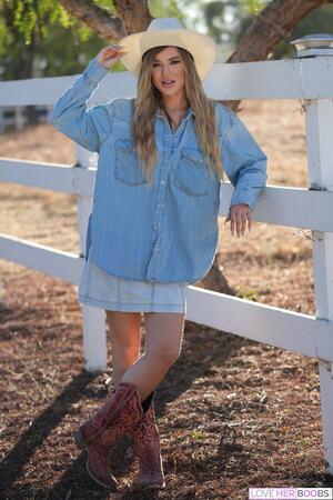 Original 3200 px/ 4800 px