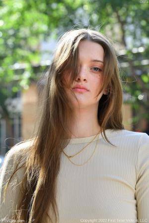 Original 852 px/ 1280 px