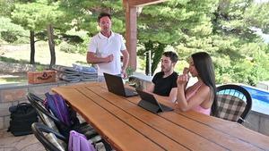 Original 1024 px/ 576 px