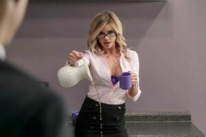 Original 1600 px/ 1066 px