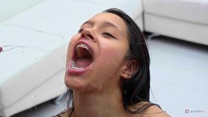 Original 2592 px/ 1458 px