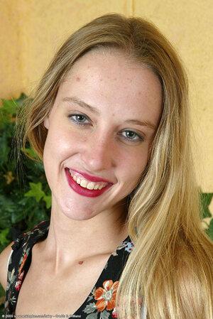 Original 684 px/ 1024 px