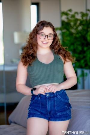 Original 1066 px/ 1600 px