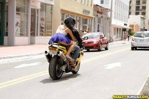 Original 3840 px/ 2560 px