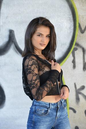 Original 2002 px/ 3000 px