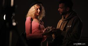 Original 5000 px/ 2637 px