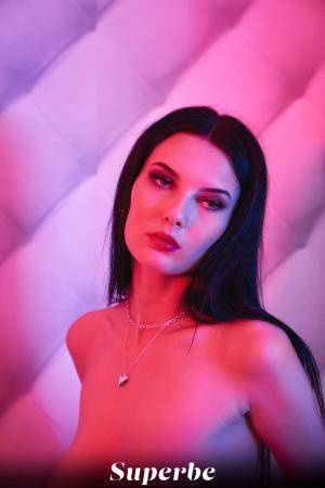 Original 2560 px/ 3840 px