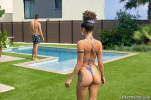 Original 1600 px/ 1067 px