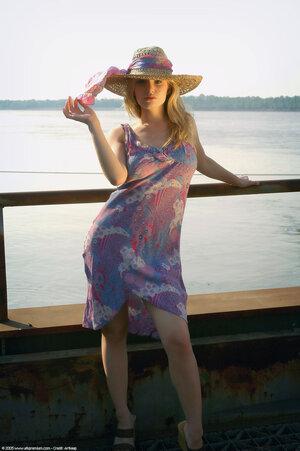 Original 1021 px/ 1536 px