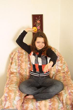 Original 682 px/ 1024 px