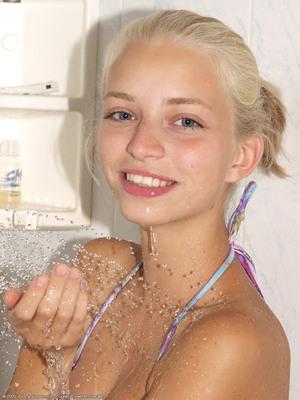 Original 768 px/ 1024 px