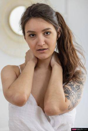 Original 854 px/ 1280 px