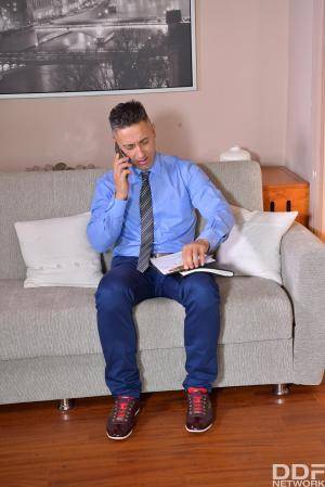 Original 2667 px/ 4000 px