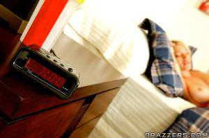 Original 900 px/ 599 px