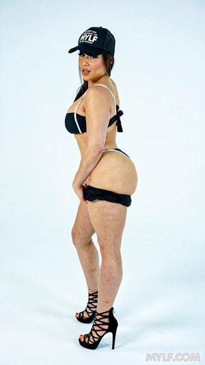 Original 912 px/ 1620 px