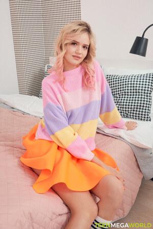 Original 2333 px/ 3500 px