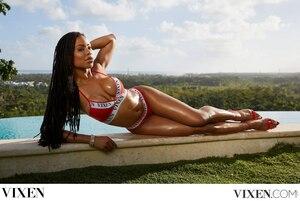 Original 1280 px/ 857 px