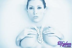 Original 1500 px/ 1000 px